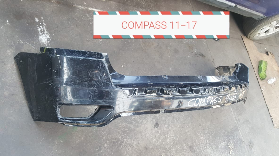 PARACHOQUES POSTERIOR JEEP COMPASS 2011 AL 2017